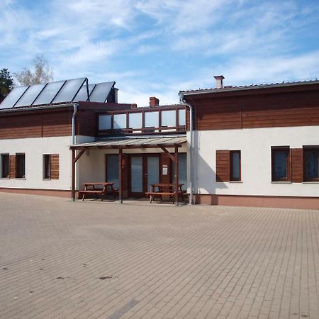 Apartamento Agroturystyka Pod Bocianem Goluchow Exterior foto